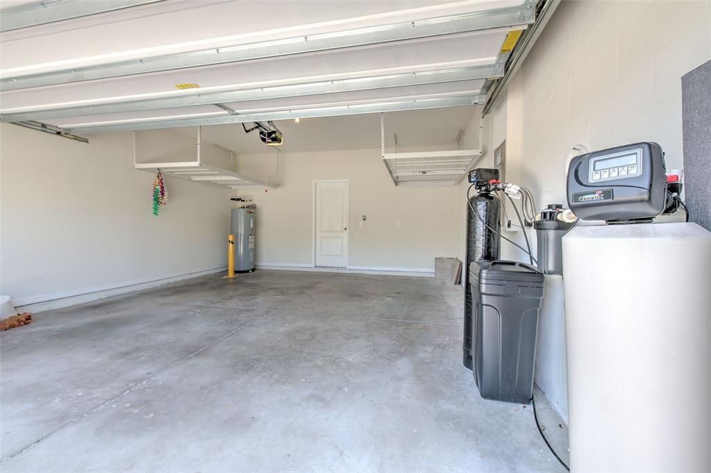 For Rent: $2,300 (3 beds, 2 baths, 1860 Square Feet)