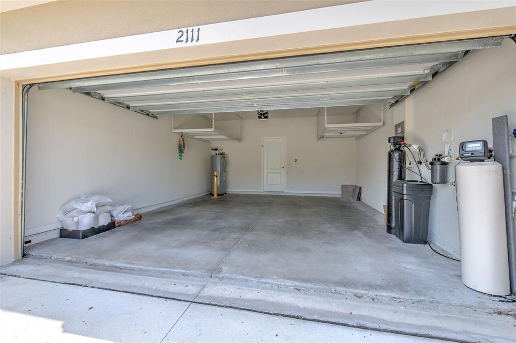 For Rent: $2,300 (3 beds, 2 baths, 1860 Square Feet)