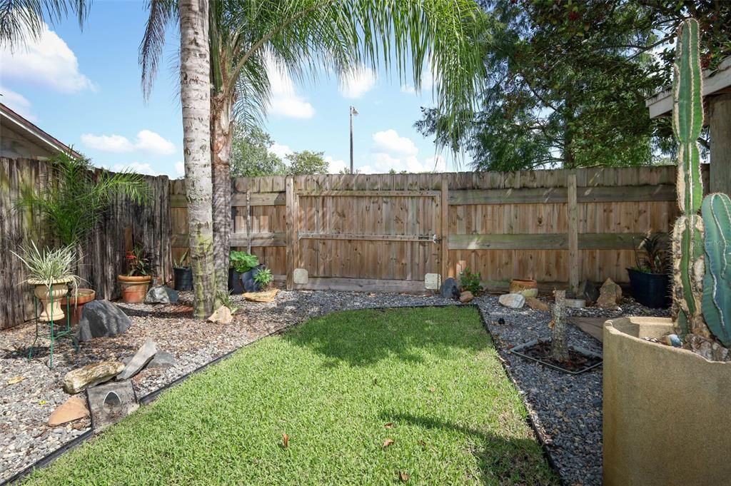 For Sale: $529,900 (4 beds, 2 baths, 2780 Square Feet)