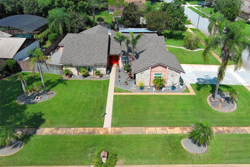 For Sale: $529,900 (4 beds, 2 baths, 2780 Square Feet)