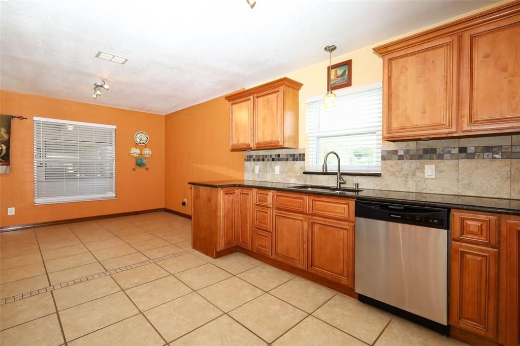 For Sale: $529,900 (4 beds, 2 baths, 2780 Square Feet)