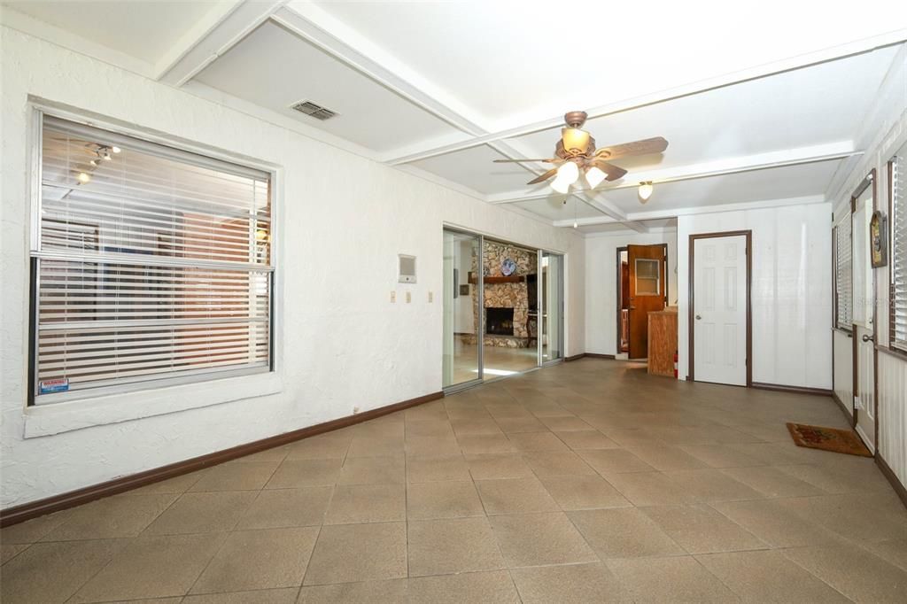 For Sale: $529,900 (4 beds, 2 baths, 2780 Square Feet)