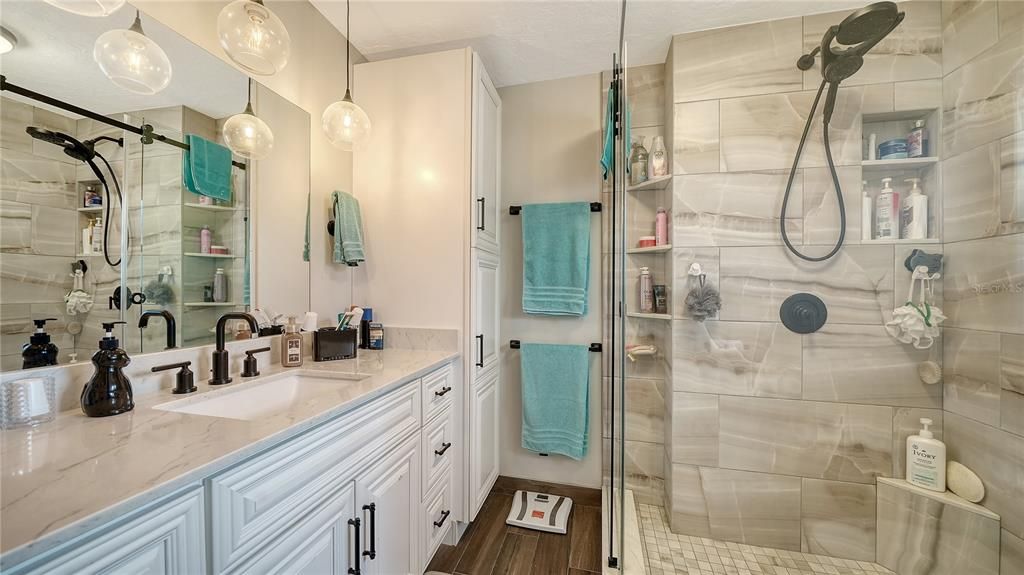 For Sale: $435,000 (2 beds, 2 baths, 1419 Square Feet)