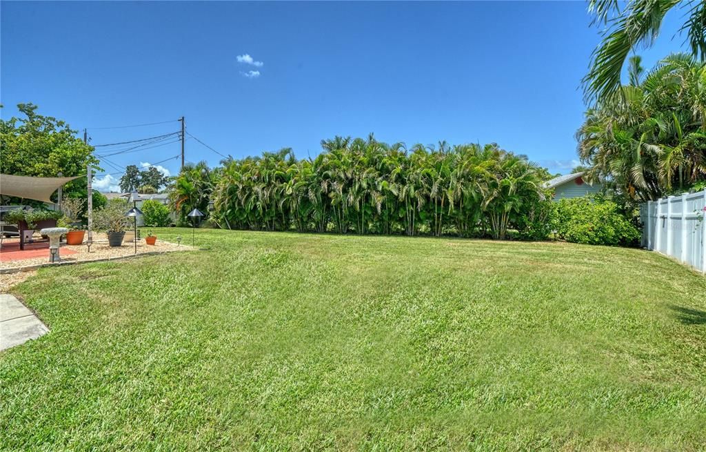 For Sale: $435,000 (2 beds, 2 baths, 1419 Square Feet)