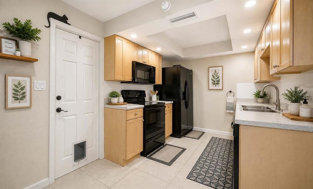 For Sale: $435,000 (2 beds, 2 baths, 1419 Square Feet)