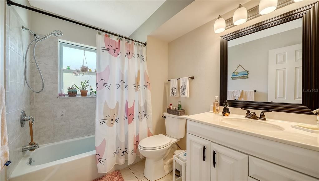 For Sale: $435,000 (2 beds, 2 baths, 1419 Square Feet)