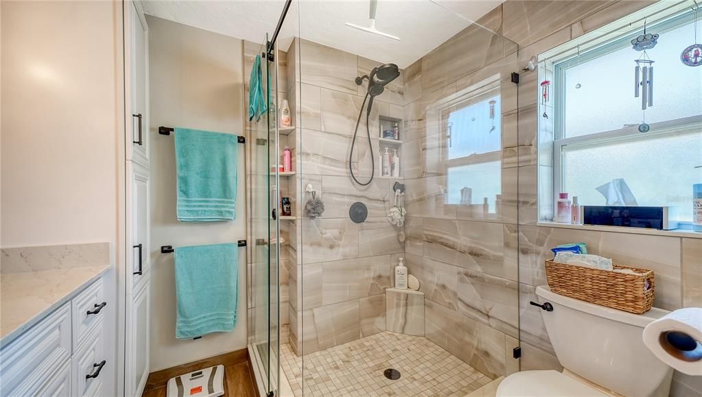 For Sale: $435,000 (2 beds, 2 baths, 1419 Square Feet)