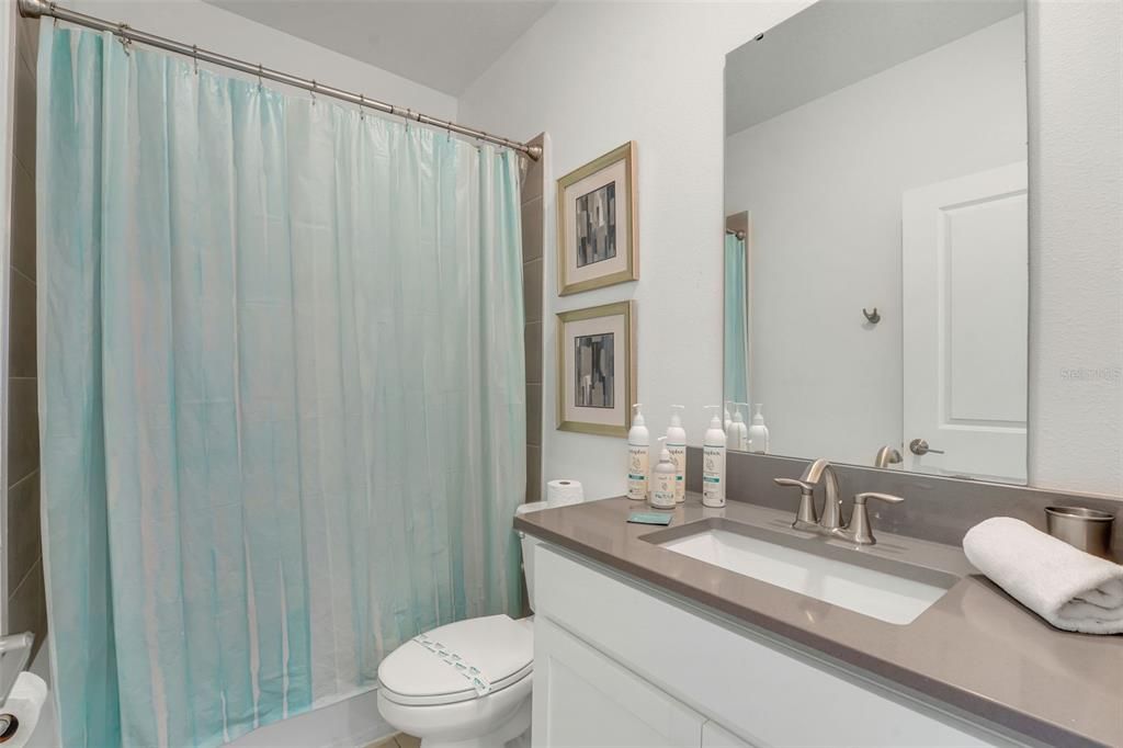 En Venta: $595,000 (6 camas, 5 baños, 3291 Pies cuadrados)