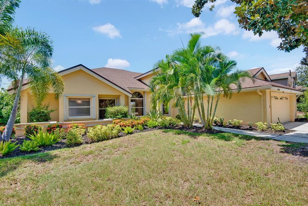 For Sale: $771,000 (3 beds, 2 baths, 2544 Square Feet)