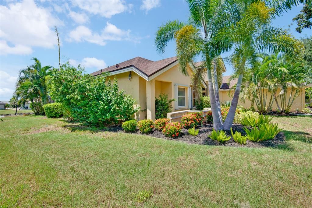 For Sale: $771,000 (3 beds, 2 baths, 2544 Square Feet)