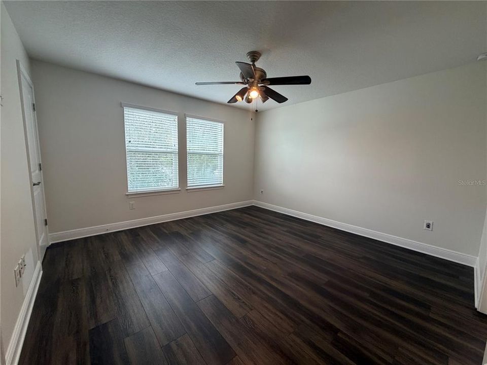 For Rent: $2,700 (3 beds, 2 baths, 1716 Square Feet)