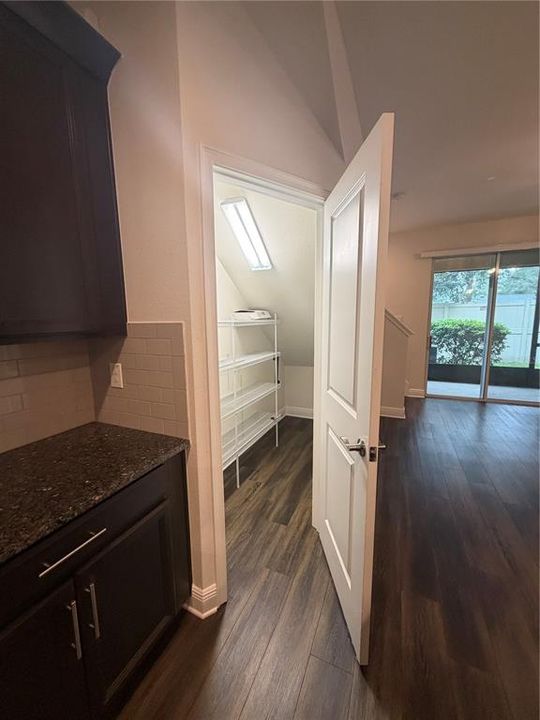 For Rent: $2,700 (3 beds, 2 baths, 1716 Square Feet)