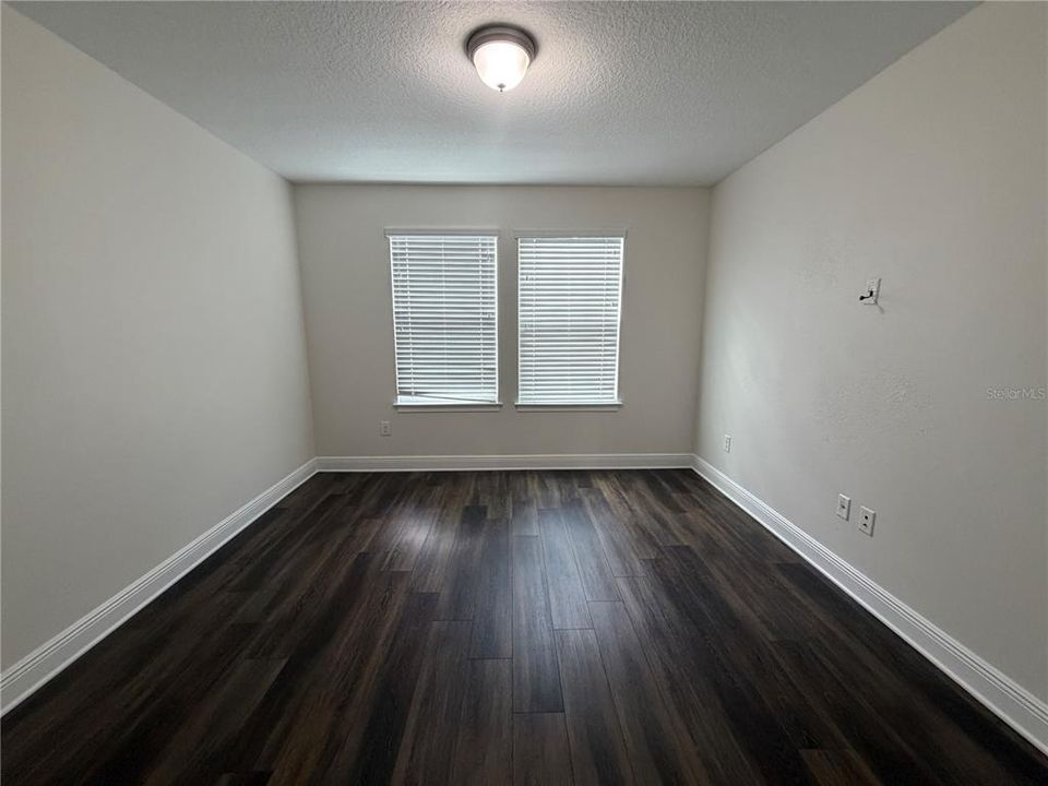 For Rent: $2,700 (3 beds, 2 baths, 1716 Square Feet)