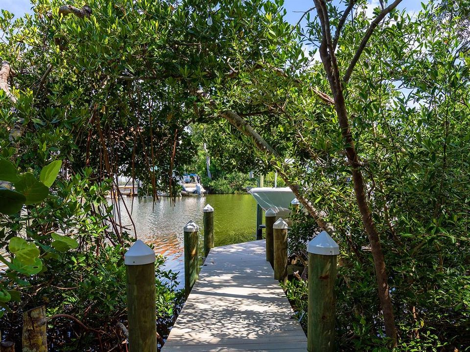 For Sale: $5,885,000 (4 beds, 4 baths, 3647 Square Feet)