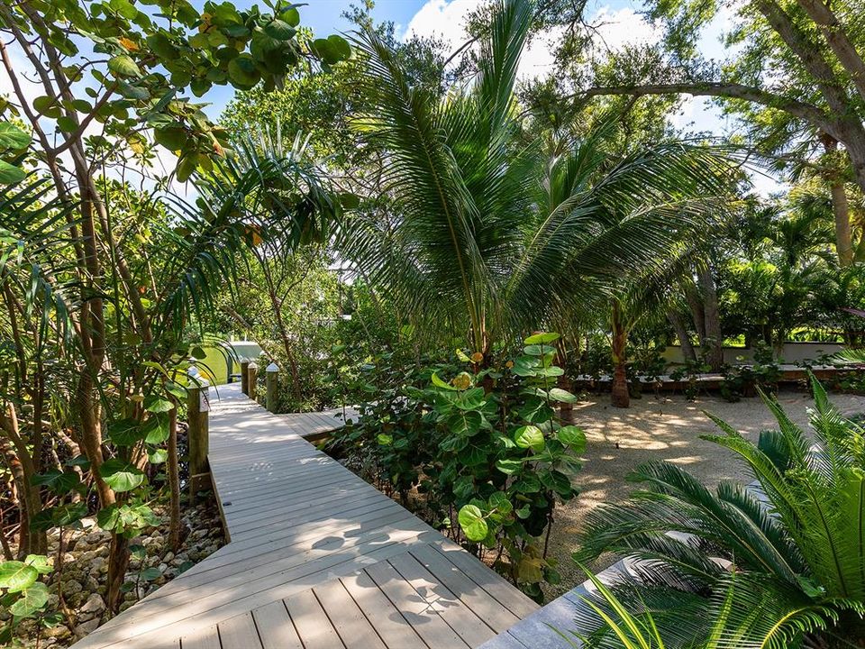 For Sale: $5,885,000 (4 beds, 4 baths, 3647 Square Feet)
