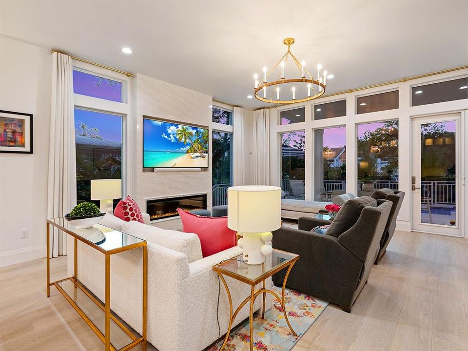 For Sale: $5,885,000 (4 beds, 4 baths, 3647 Square Feet)