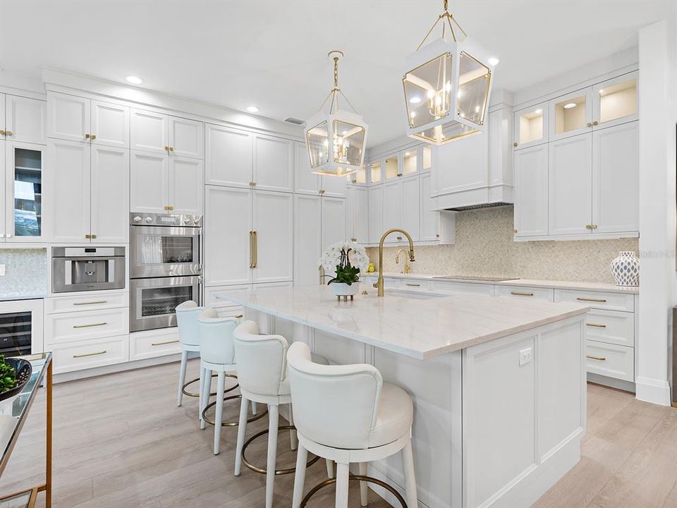 For Sale: $5,885,000 (4 beds, 4 baths, 3647 Square Feet)