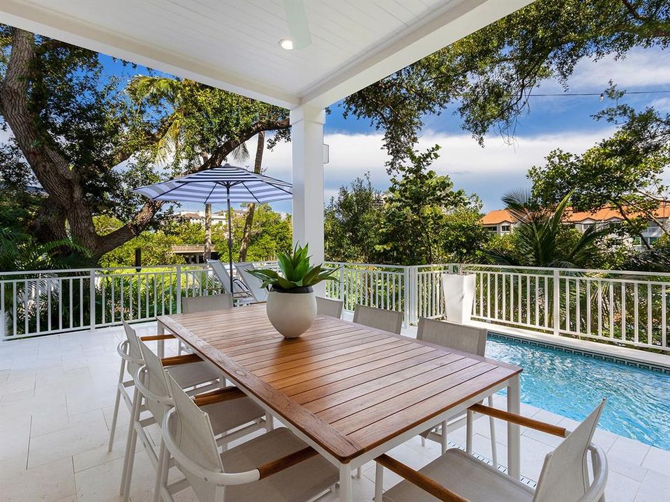 For Sale: $5,885,000 (4 beds, 4 baths, 3647 Square Feet)
