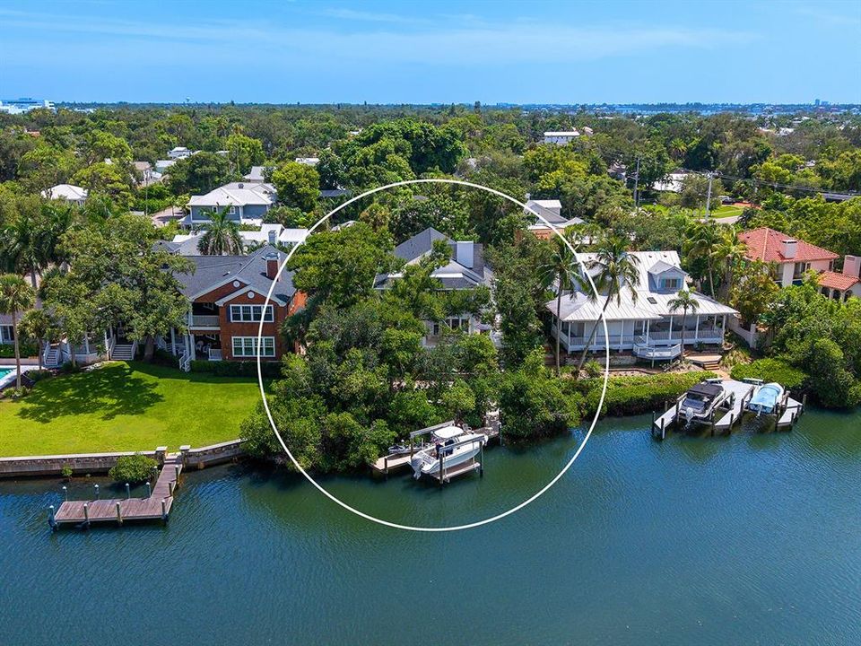 For Sale: $5,885,000 (4 beds, 4 baths, 3647 Square Feet)