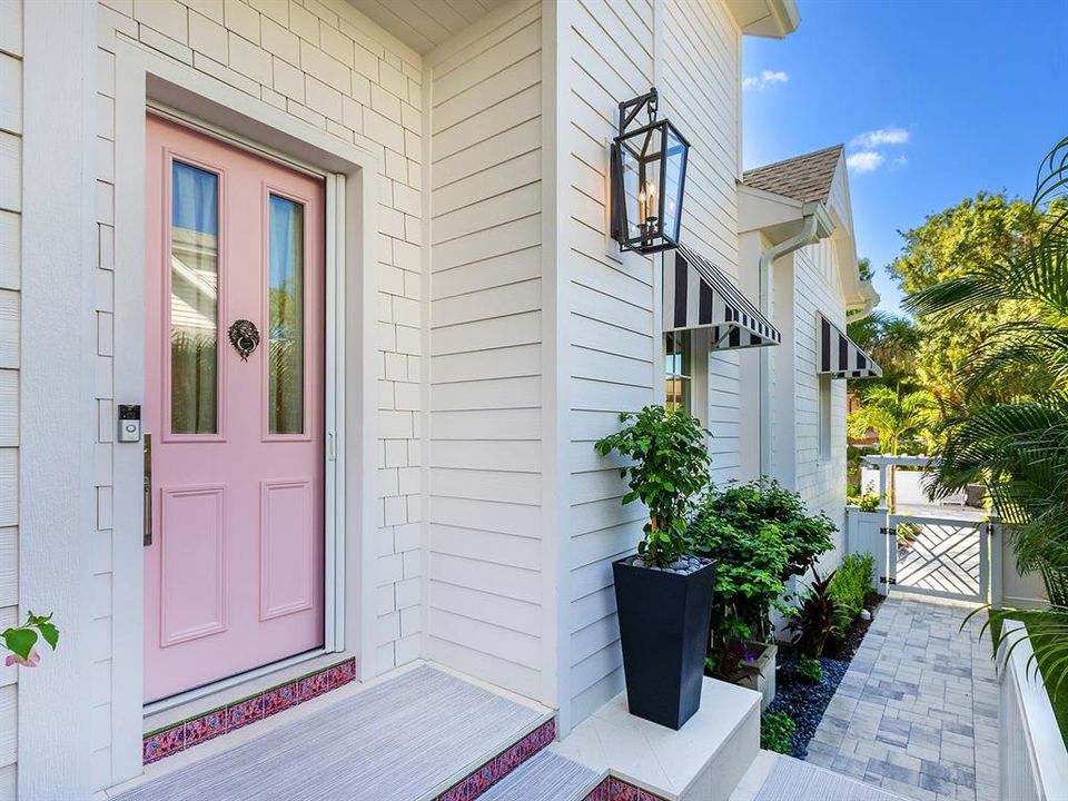 For Sale: $5,885,000 (4 beds, 4 baths, 3647 Square Feet)