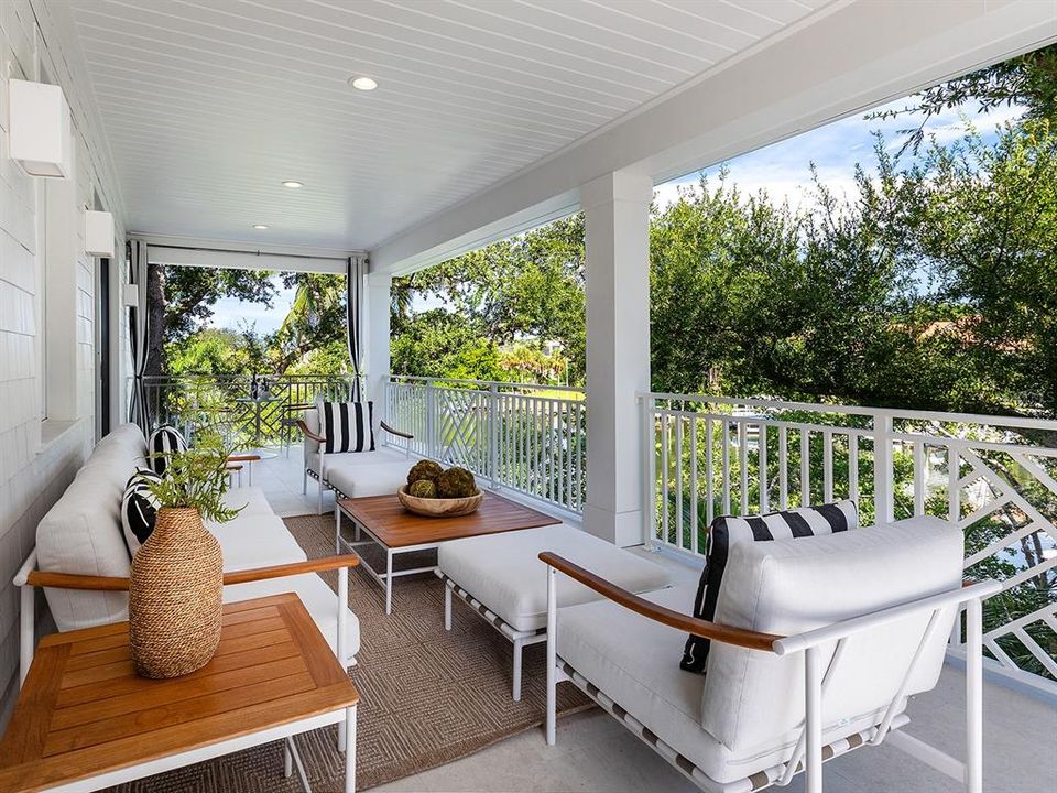 For Sale: $5,885,000 (4 beds, 4 baths, 3647 Square Feet)