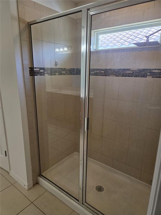 For Rent: $2,500 (4 beds, 3 baths, 2830 Square Feet)