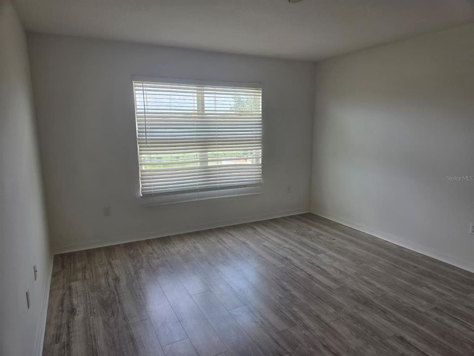 For Rent: $2,500 (4 beds, 3 baths, 2830 Square Feet)