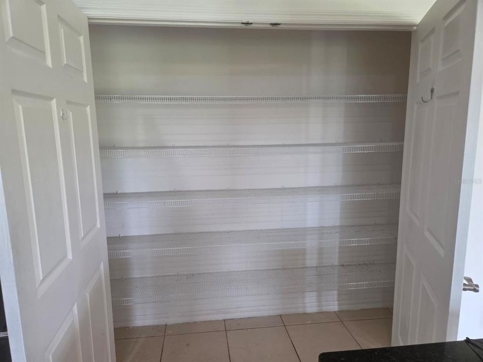 For Rent: $2,500 (4 beds, 3 baths, 2830 Square Feet)