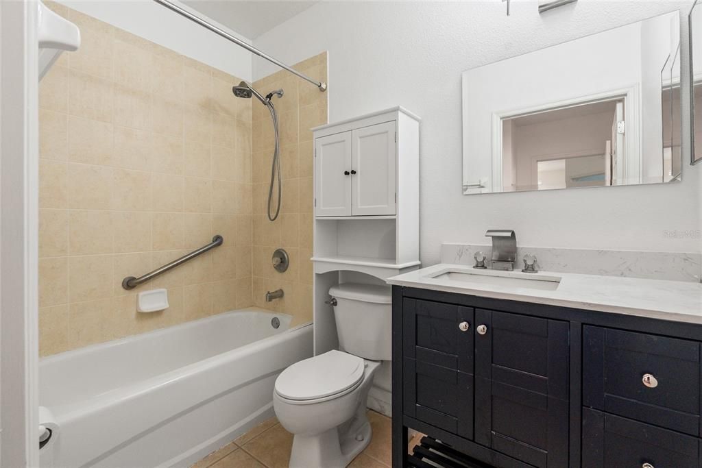 For Sale: $290,000 (2 beds, 2 baths, 1438 Square Feet)