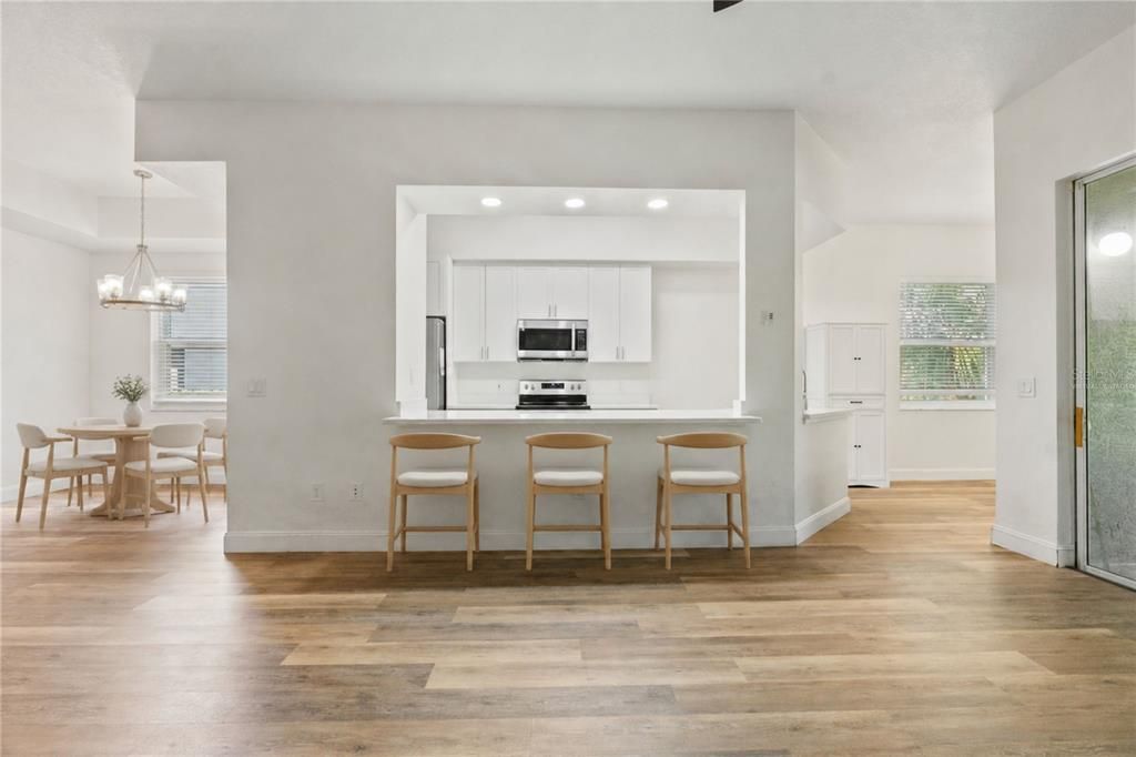 For Sale: $290,000 (2 beds, 2 baths, 1438 Square Feet)