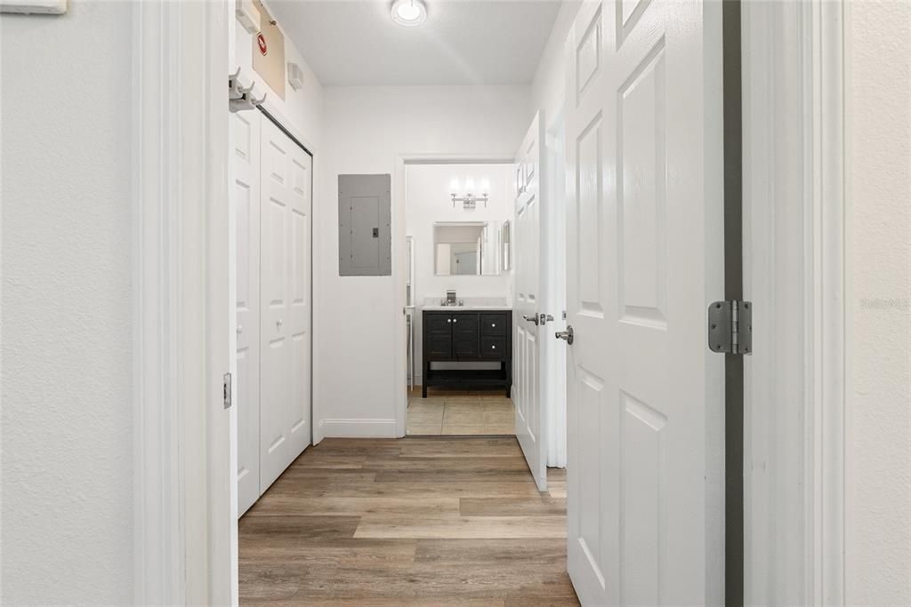 For Sale: $290,000 (2 beds, 2 baths, 1438 Square Feet)