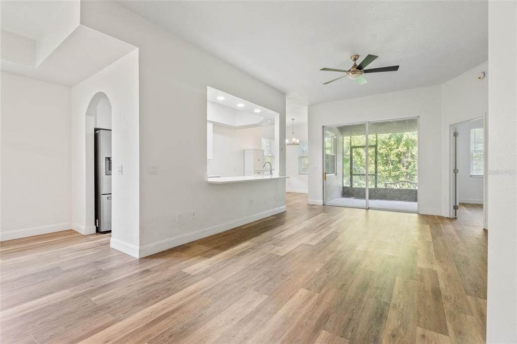 For Sale: $290,000 (2 beds, 2 baths, 1438 Square Feet)