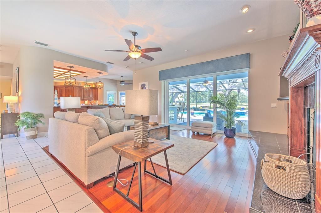 For Sale: $875,000 (4 beds, 3 baths, 2840 Square Feet)