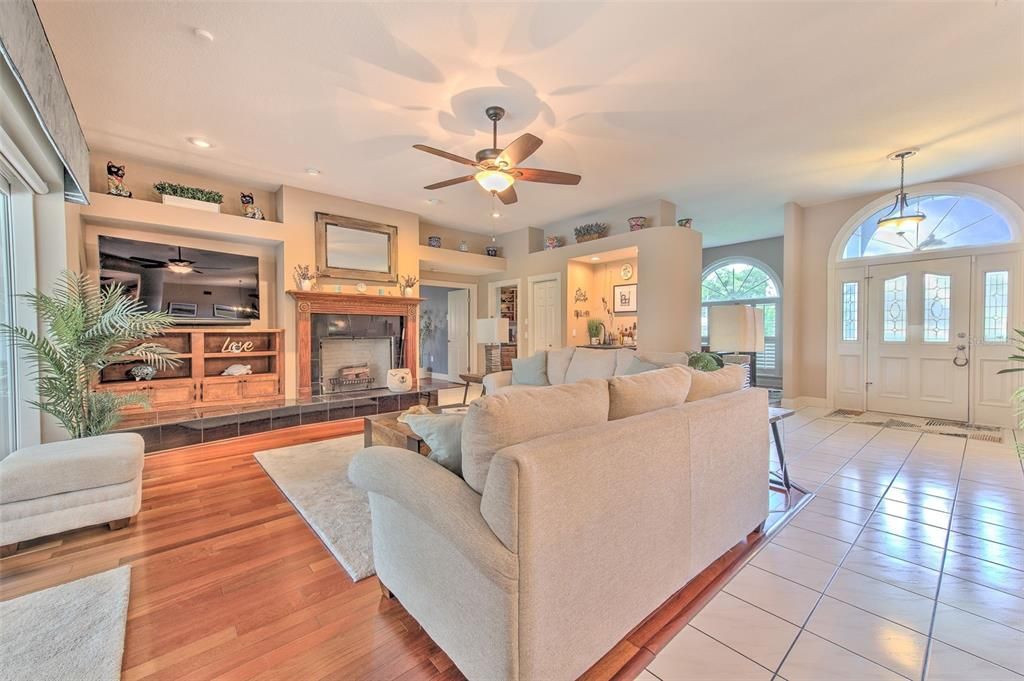 For Sale: $875,000 (4 beds, 3 baths, 2840 Square Feet)