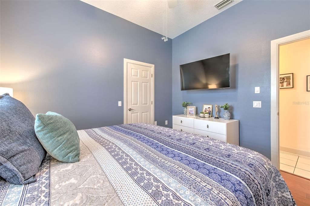 For Sale: $875,000 (4 beds, 3 baths, 2840 Square Feet)
