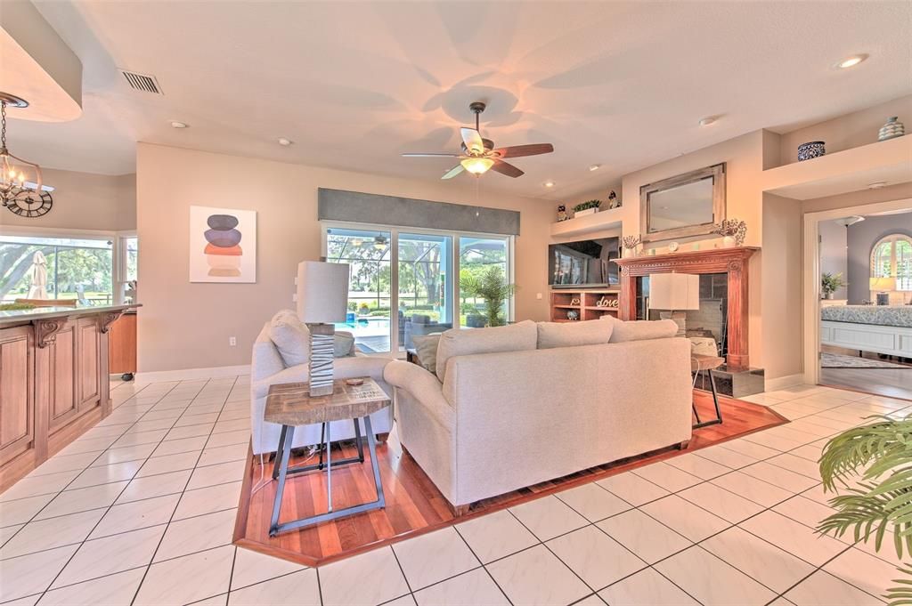 For Sale: $875,000 (4 beds, 3 baths, 2840 Square Feet)