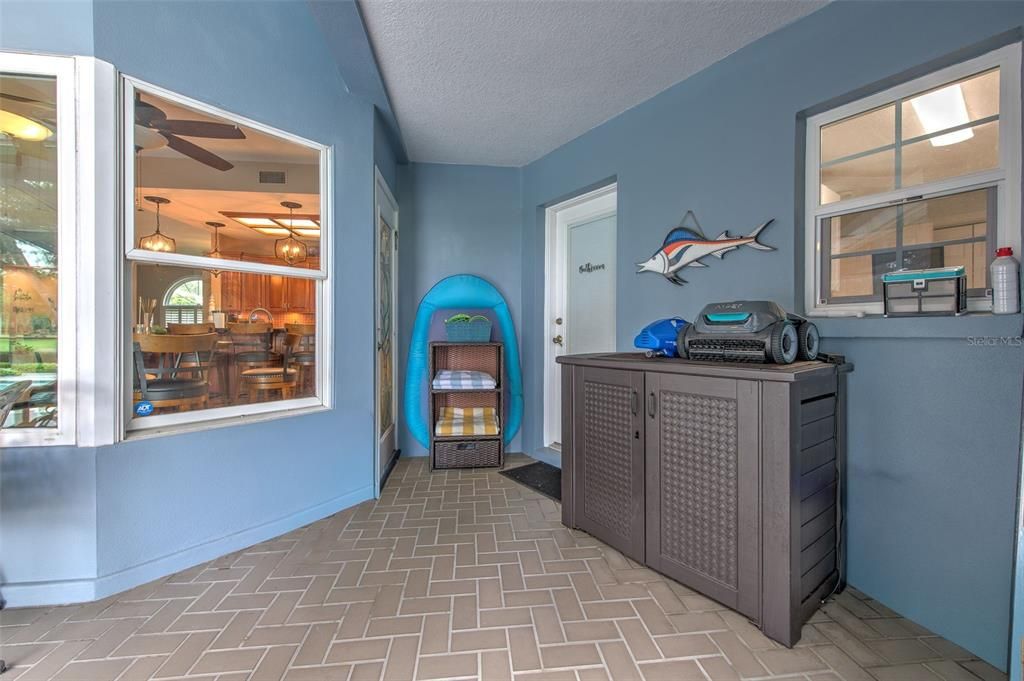 For Sale: $875,000 (4 beds, 3 baths, 2840 Square Feet)