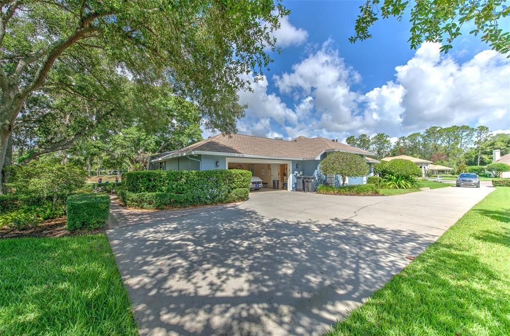 For Sale: $875,000 (4 beds, 3 baths, 2840 Square Feet)