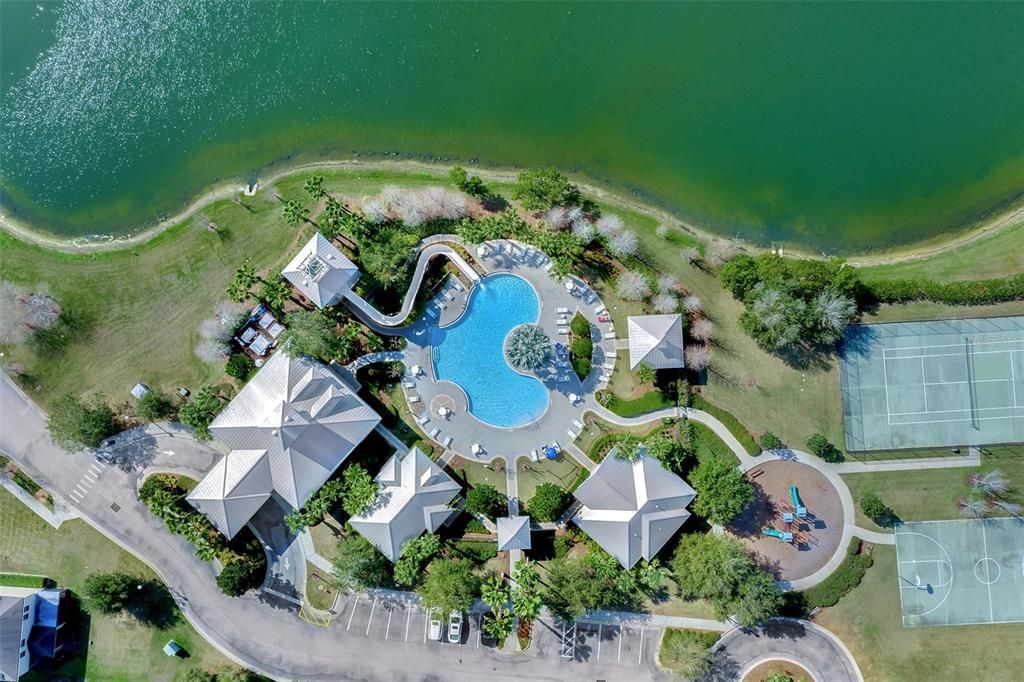 На продажу: $420,000 (4 спален, 2 ванн, 2024 Квадратных фут)