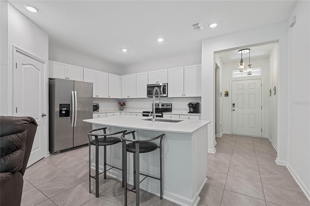 For Sale: $254,900 (3 beds, 2 baths, 1758 Square Feet)