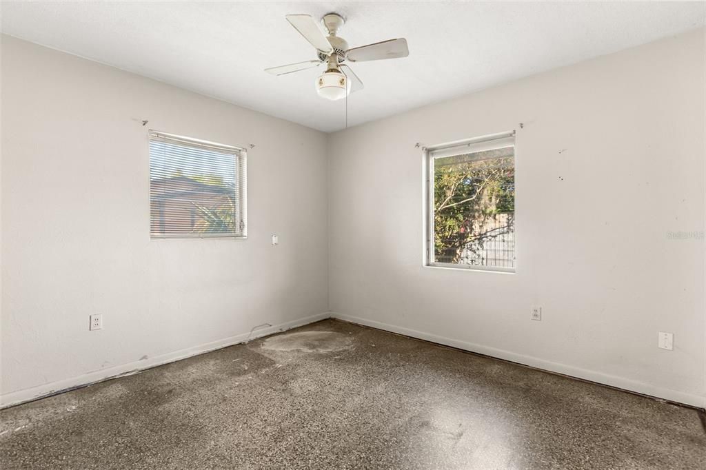 For Sale: $299,000 (3 beds, 1 baths, 1208 Square Feet)