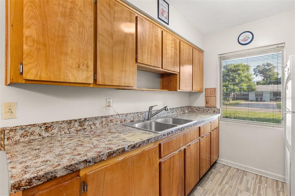 For Sale: $299,000 (3 beds, 1 baths, 1208 Square Feet)