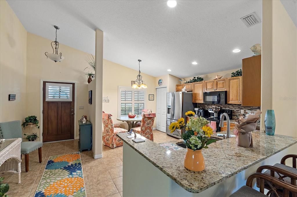 For Sale: $450,000 (3 beds, 2 baths, 1952 Square Feet)
