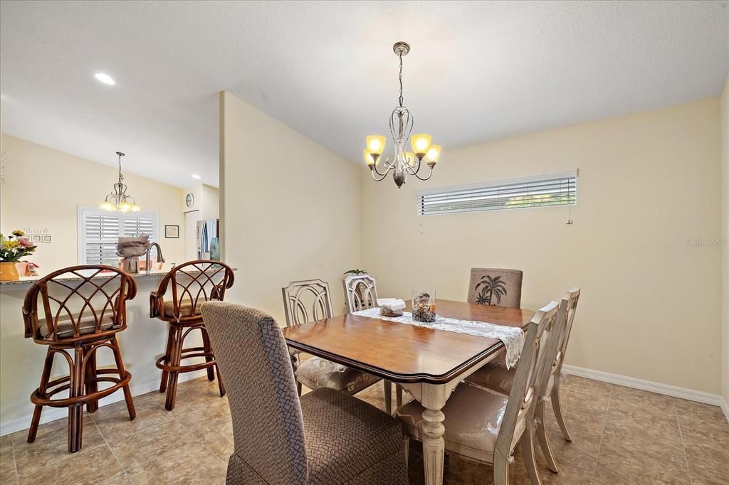 For Sale: $450,000 (3 beds, 2 baths, 1952 Square Feet)