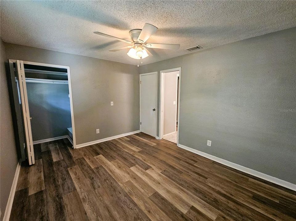 For Rent: $3,000 (2 beds, 2 baths, 1200 Square Feet)