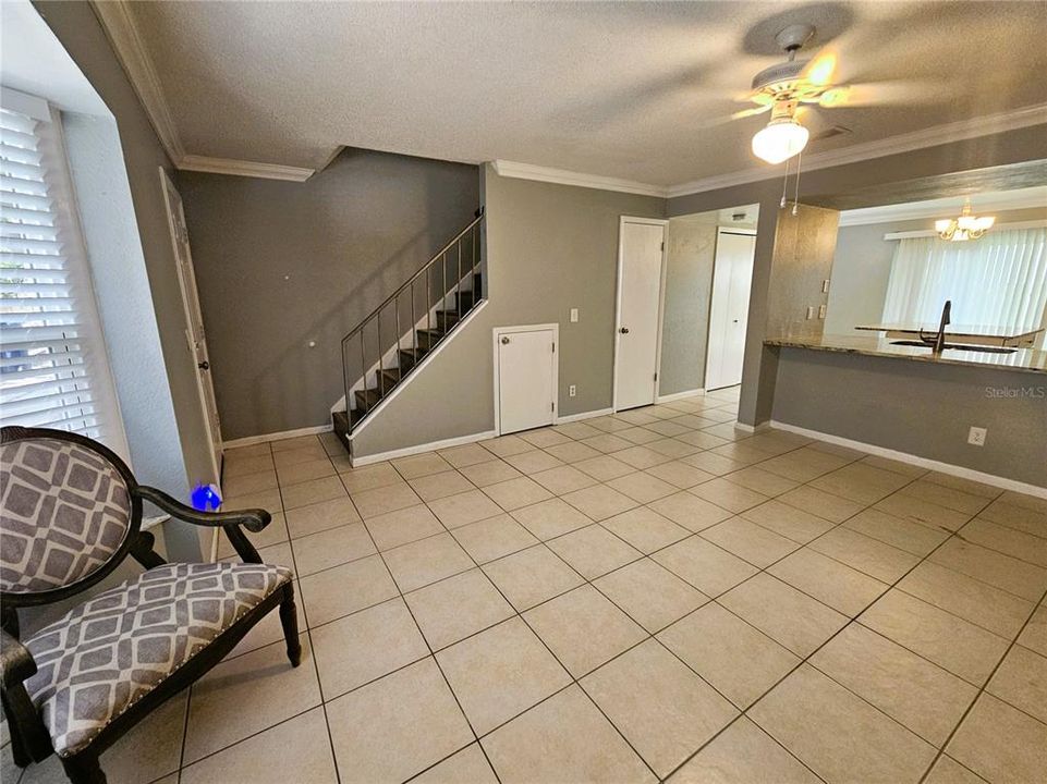 For Rent: $3,000 (2 beds, 2 baths, 1200 Square Feet)