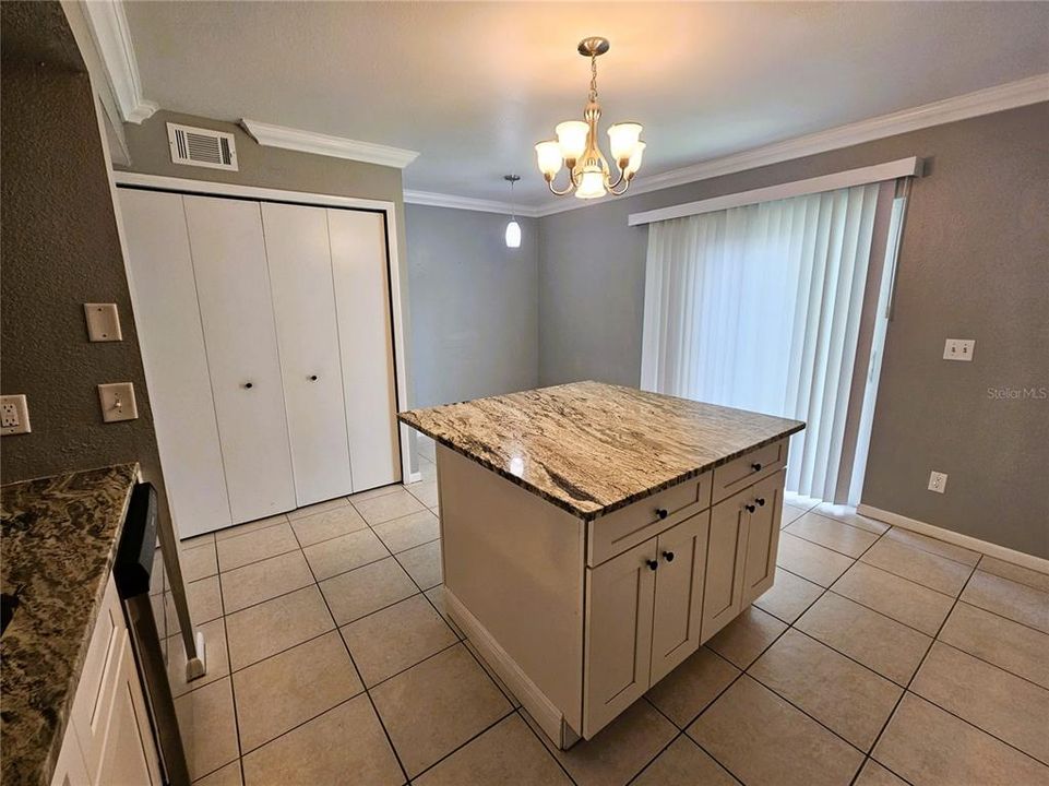 For Rent: $3,000 (2 beds, 2 baths, 1200 Square Feet)