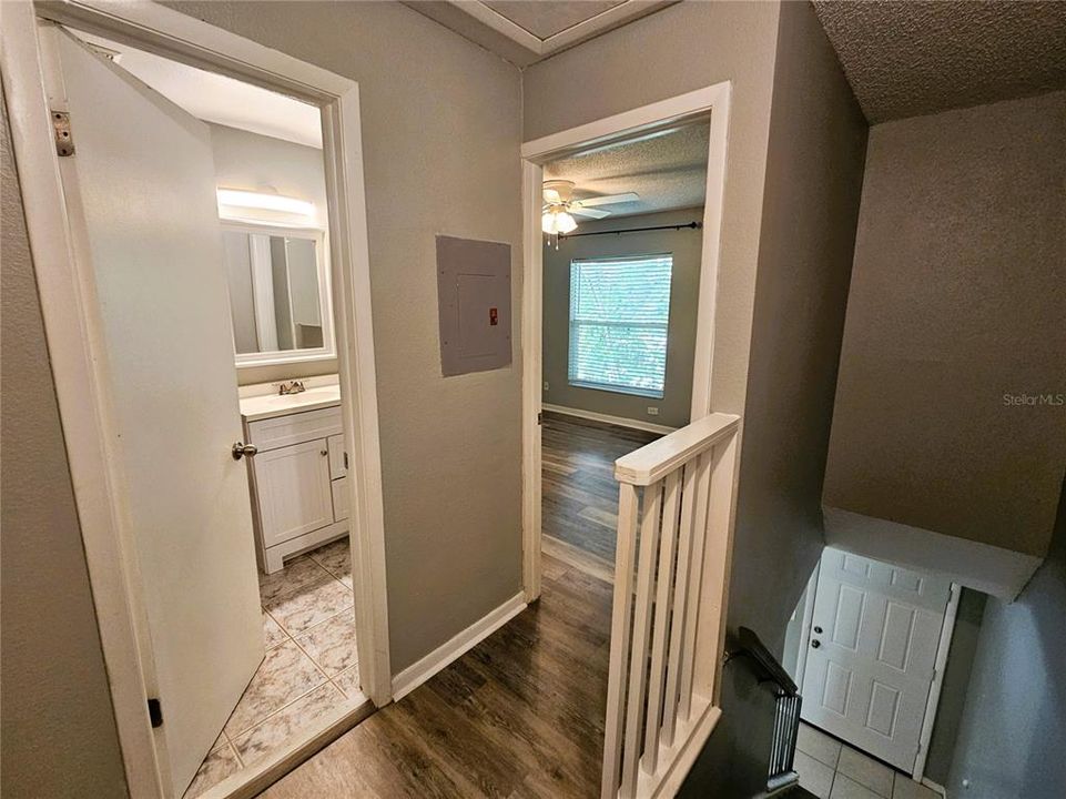 For Rent: $3,000 (2 beds, 2 baths, 1200 Square Feet)
