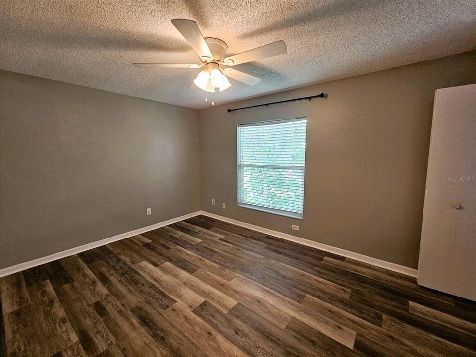 For Rent: $3,000 (2 beds, 2 baths, 1200 Square Feet)