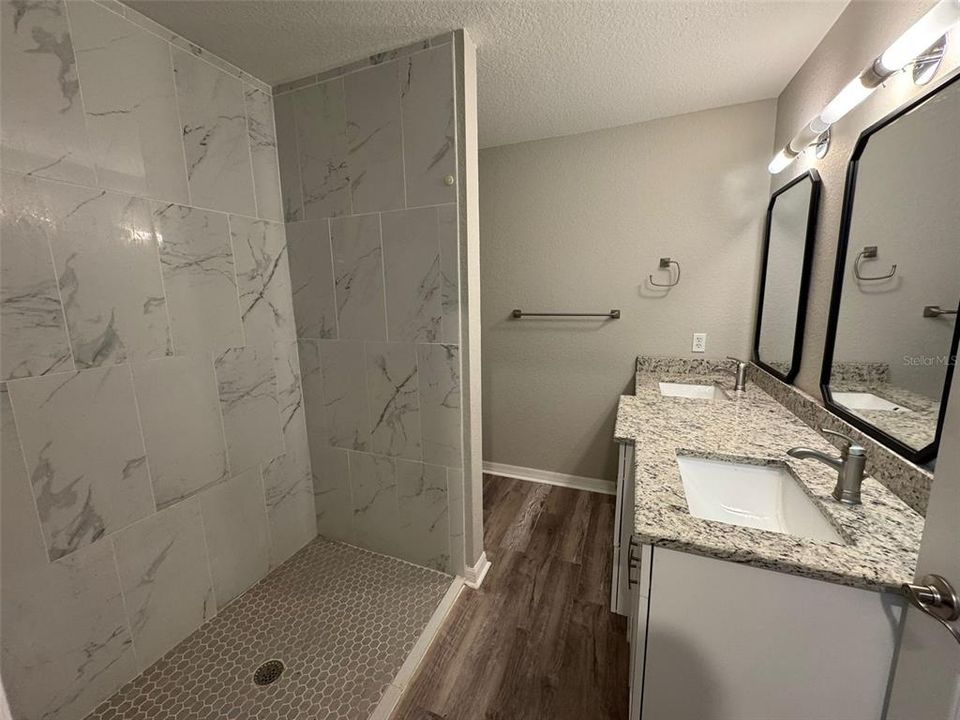 For Rent: $2,200 (3 beds, 2 baths, 1393 Square Feet)